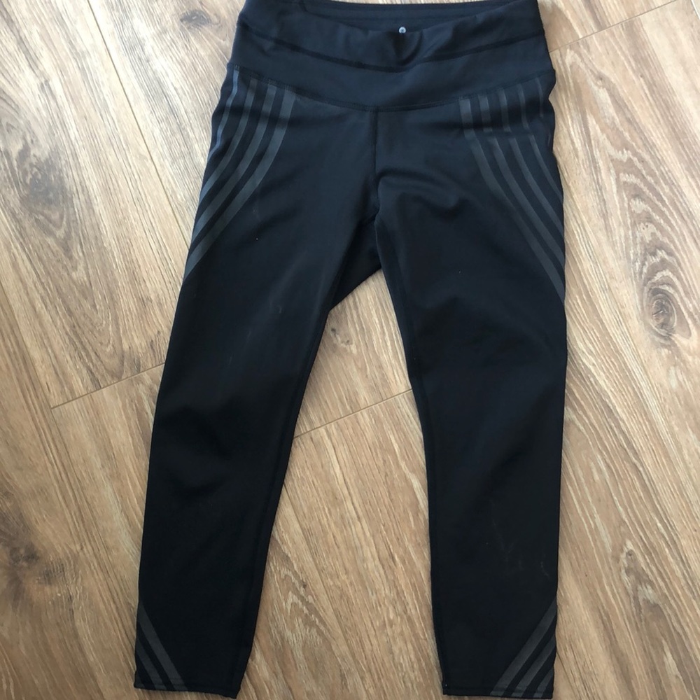Athleta sonar crop XS new condition